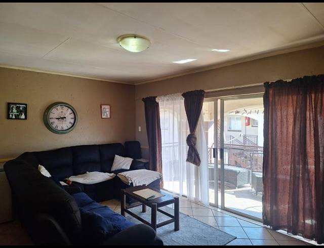 2 BEDROOM TOWNHOUSE FOR SALE IN DALPARK EXT 1